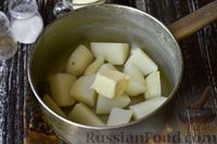 Фото приготовления рецепта: Мясные "стожки" с огурцами, картофелем и сыром - шаг №4
