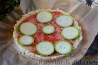 Фото приготовления рецепта: Пицца из цветной капусты с кабачками и помидорами - шаг №9