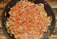 Фото приготовления рецепта: Ленивая лазанья из макарон с куриным фаршем, овощами и сыром - шаг №6