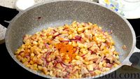 Фото приготовления рецепта: Курица с манго, карри и имбирём - шаг №8