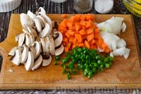 Фото приготовления рецепта: Сливочный суп с пшеном и грибами (в мультиварке) - шаг №2