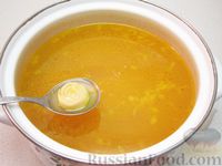 Фото приготовления рецепта: Гороховый суп с чесночными рулетиками - шаг №19
