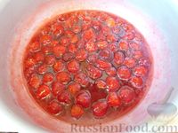 Фото приготовления рецепта: Клубничное варенье "Пятиминутка" на зиму - шаг №5