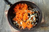 Фото приготовления рецепта: Суп из скумбрии с рисом, сметаной и розмарином - шаг №5