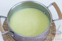 Фото приготовления рецепта: Суп-пюре из кабачка с чесноком - шаг №6