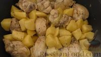 Фото приготовления рецепта: Пампушки с укропом на пару, с курицей и картофелем - шаг №10