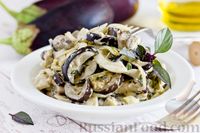 Фото приготовления рецепта: Салат с грибами, баклажанами, яйцами и маринованным луком - шаг №16