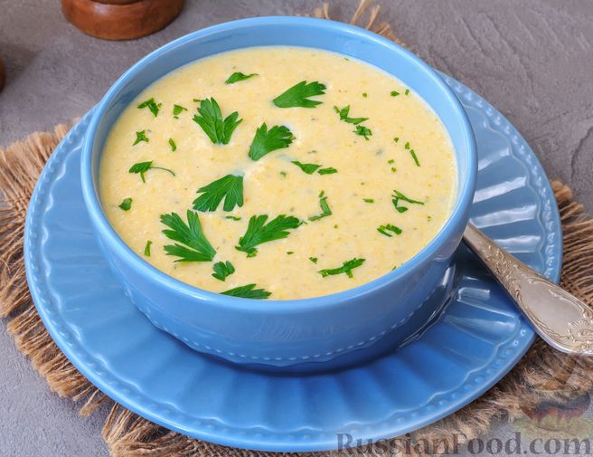 Суп с курицей грибами и плавленным сыром - рецепт с фото
