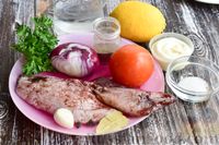 Фото приготовления рецепта: Салат "Алые паруса" с кальмарами и помидорами - шаг №1