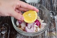 Фото приготовления рецепта: Салат "Алые паруса" с кальмарами и помидорами - шаг №6