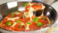 Фото приготовления рецепта: Пицца на сковороде - шаг №18