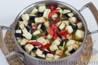 Фото приготовления рецепта: Томатный суп с баклажанами и нутом - шаг №11