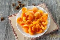 Фото приготовления рецепта: Компот из абрикосов с апельсином без стерилизации (на зиму) - шаг №4