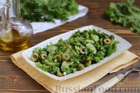 Фото приготовления рецепта: Салат из огурцов с оливками и зеленью - шаг №8