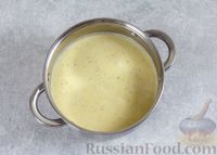 Фото приготовления рецепта: Куриный суп-пюре с грибами, кабачком и плавленым сыром - шаг №8