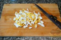Фото приготовления рецепта: Салат с кальмарами и морской капустой - шаг №6
