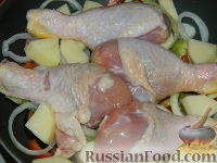 Фото приготовления рецепта: Простое овощное рагу с курицей - шаг №7