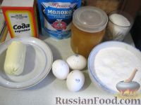 Фото приготовления рецепта: Медовый торт со сгущенкой - шаг №1