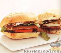 Фото к рецепту: Сэндвичи с куриными отбивными и ветчиной