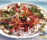 Фото к рецепту: Рисовая лапша с овощами и сыром тофу