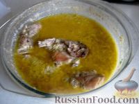 Фото приготовления рецепта: Кролик в сметанно-чесночном соусе - шаг №9