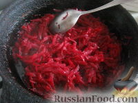 Фото приготовления рецепта: Борщ "Красный-Прекрасный" с курицей - шаг №6