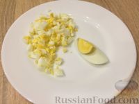 Фото приготовления рецепта: Салат из свежей капусты и картофеля - шаг №6
