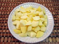 Фото приготовления рецепта: Куриный суп с сырными шариками и картофелем - шаг №11