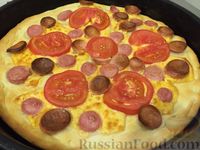 Фото приготовления рецепта: Дрожжевое тесто для пиццы (первый способ) - шаг №13