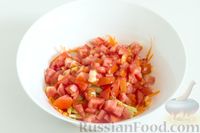 Фото приготовления рецепта: Овощной салат с яблоками - шаг №4