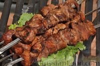 Фото приготовления рецепта: Шашлык из свинины в маринаде из кефира - шаг №10