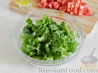 Фото приготовления рецепта: Овощной салат с фетой - шаг №5