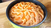 Фото приготовления рецепта: Пирог с абрикосами - шаг №10