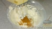 Фото приготовления рецепта: Торт "Павлова" из безе со взбитыми сливками и ягодами - шаг №3