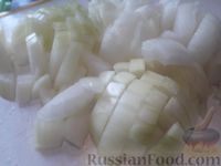 Фото приготовления рецепта: Куриный суп с лапшой, баклажанами и помидорами - шаг №5