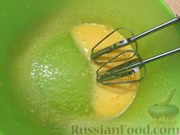 Фото приготовления рецепта: Смородиновые маффины на кокосовом молоке, из рисовой муки - шаг №2