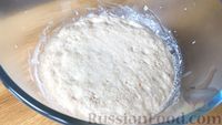 Фото приготовления рецепта: Сдобные пирожки с абрикосами (в духовке) - шаг №4