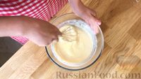 Фото приготовления рецепта: Сдобные пирожки с абрикосами (в духовке) - шаг №7