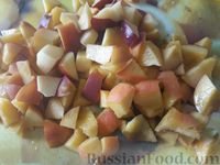 Фото приготовления рецепта: Отрывной пирог с персиками - шаг №5