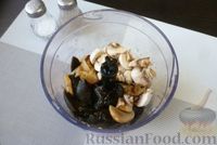 Фото приготовления рецепта: Зуцы (белорусские котлеты из лесных грибов) - шаг №6