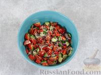 Фото приготовления рецепта: Овощной салат с горчичной заправкой - шаг №7