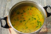 Фото приготовления рецепта: Сырный суп с кабачком и гречкой - шаг №11