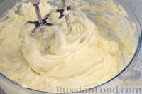Фото приготовления рецепта: Медовый торт-мусс с малиной - шаг №21