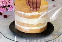 Фото приготовления рецепта: Медовый торт-мусс с малиной - шаг №28