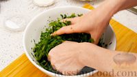 Фото приготовления рецепта: Рыба, запечённая с картофелем в сметанно-томатном соусе - шаг №9