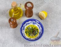 Фото приготовления рецепта: Салат с говядиной, помидорами, сыром и оливками - шаг №3