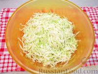 Фото приготовления рецепта: Щи из свежей капусты с помидорами - шаг №9