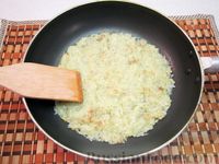 Фото приготовления рецепта: Омлет с картофелем - шаг №8