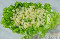 Фото приготовления рецепта: Салат с тунцом, помидорами, фасолью и оливками - шаг №12