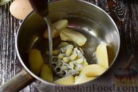 Фото приготовления рецепта: Картофельно-рыбные котлеты - шаг №4